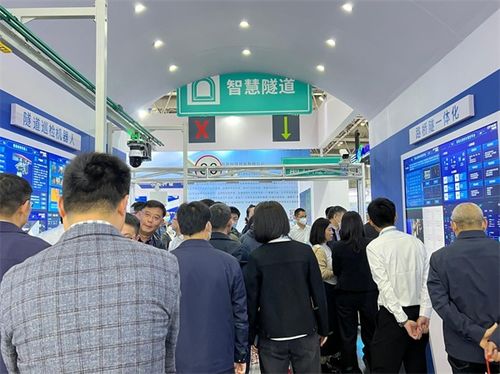 展會現場丨共赴一場思想與技術的交通盛宴，榮獲年度最佳產品獎